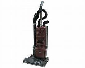 Minuteman Phenom 18 Dual Motor Upright Vacuum w/ tool kit and fibro filter - Cleaning Width 18"